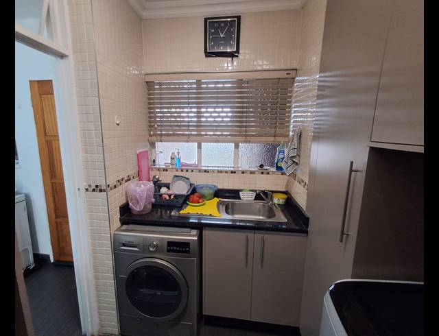 2 BEDROOM APARTMENT FOR SALE IN NORTH BEACH